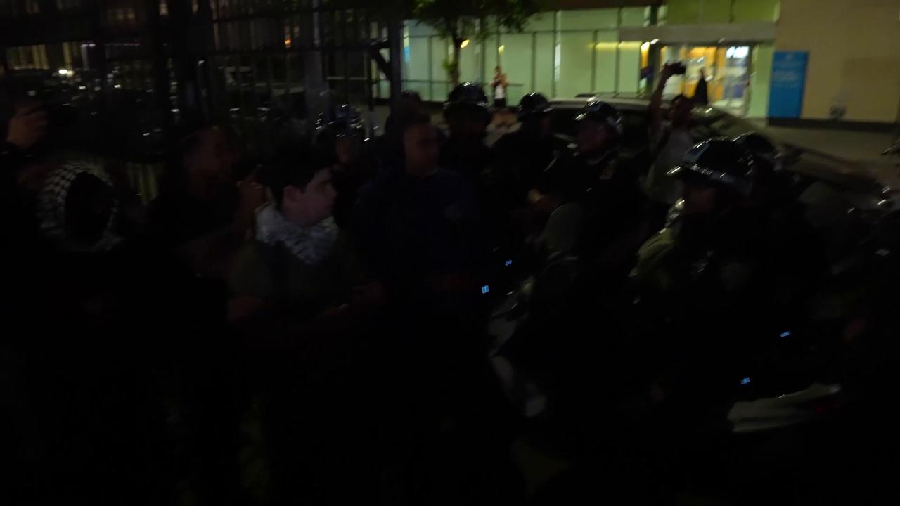 Video thumbnail for US: Pro-Palestinian activists rally against Israeli real estate event in Manhattan.