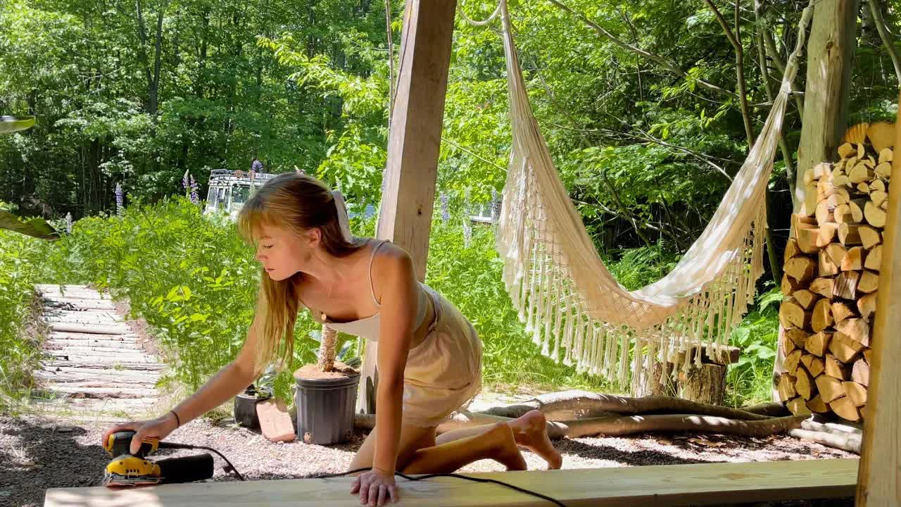 Video thumbnail for a cottage kitchen makeover