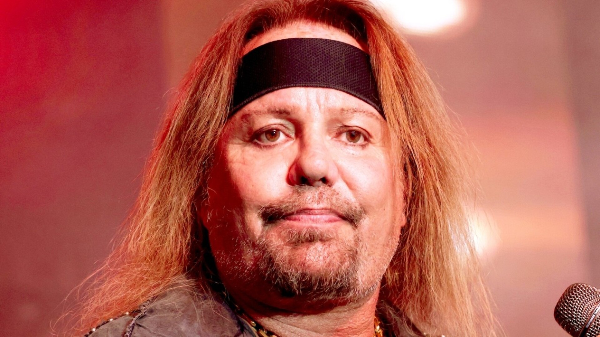 Video thumbnail for Celebs You Forgot Did Jail And Prison Time