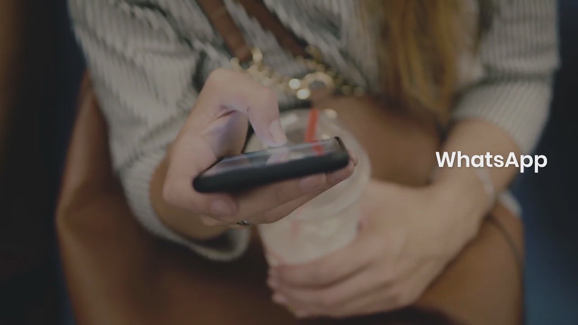 Video thumbnail for Gele courgettesoep met pijnboompitten & tijm