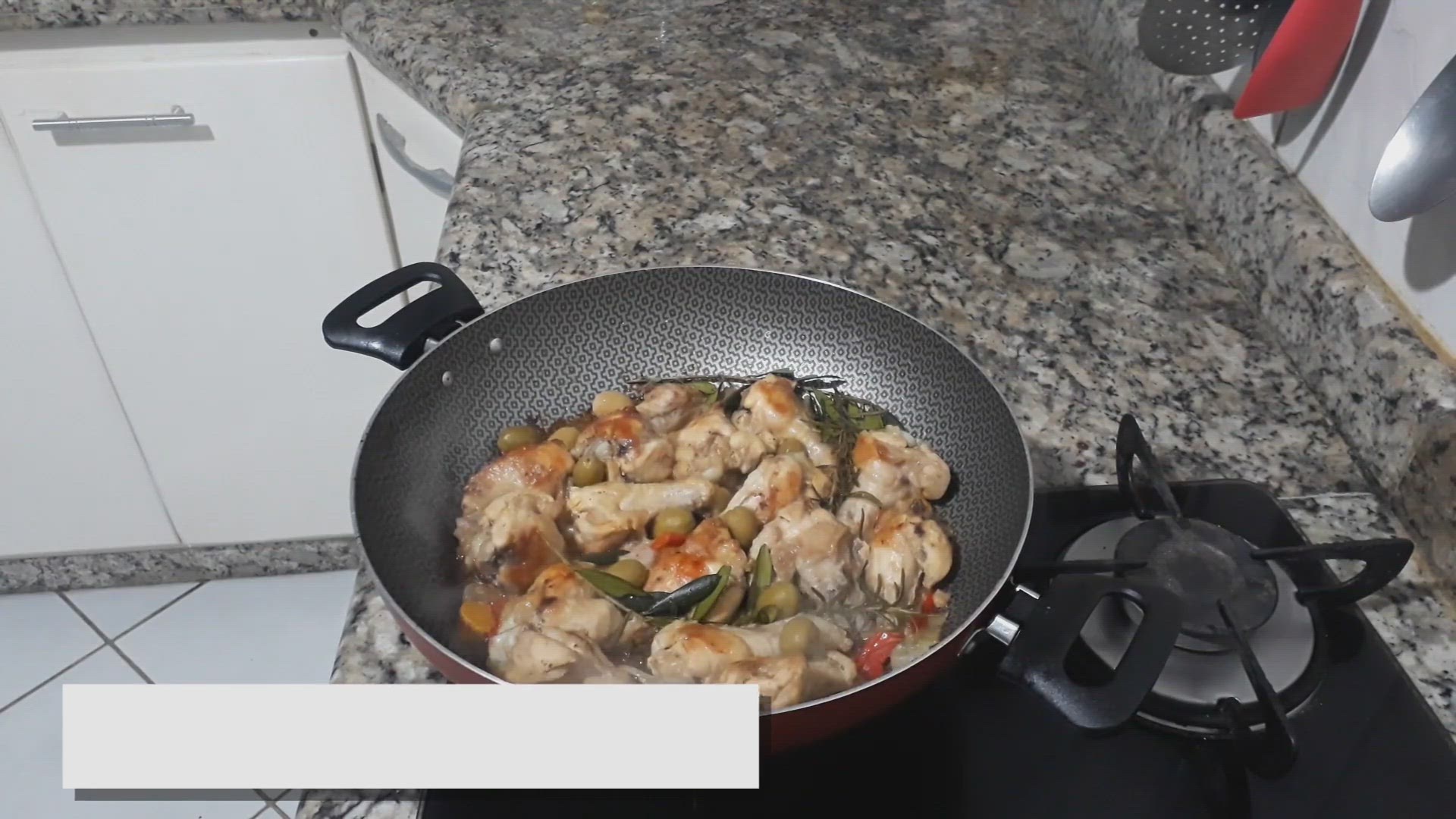 Video thumbnail for Easy One-Pot Honey Garlic Chicken and Noodles Recipe