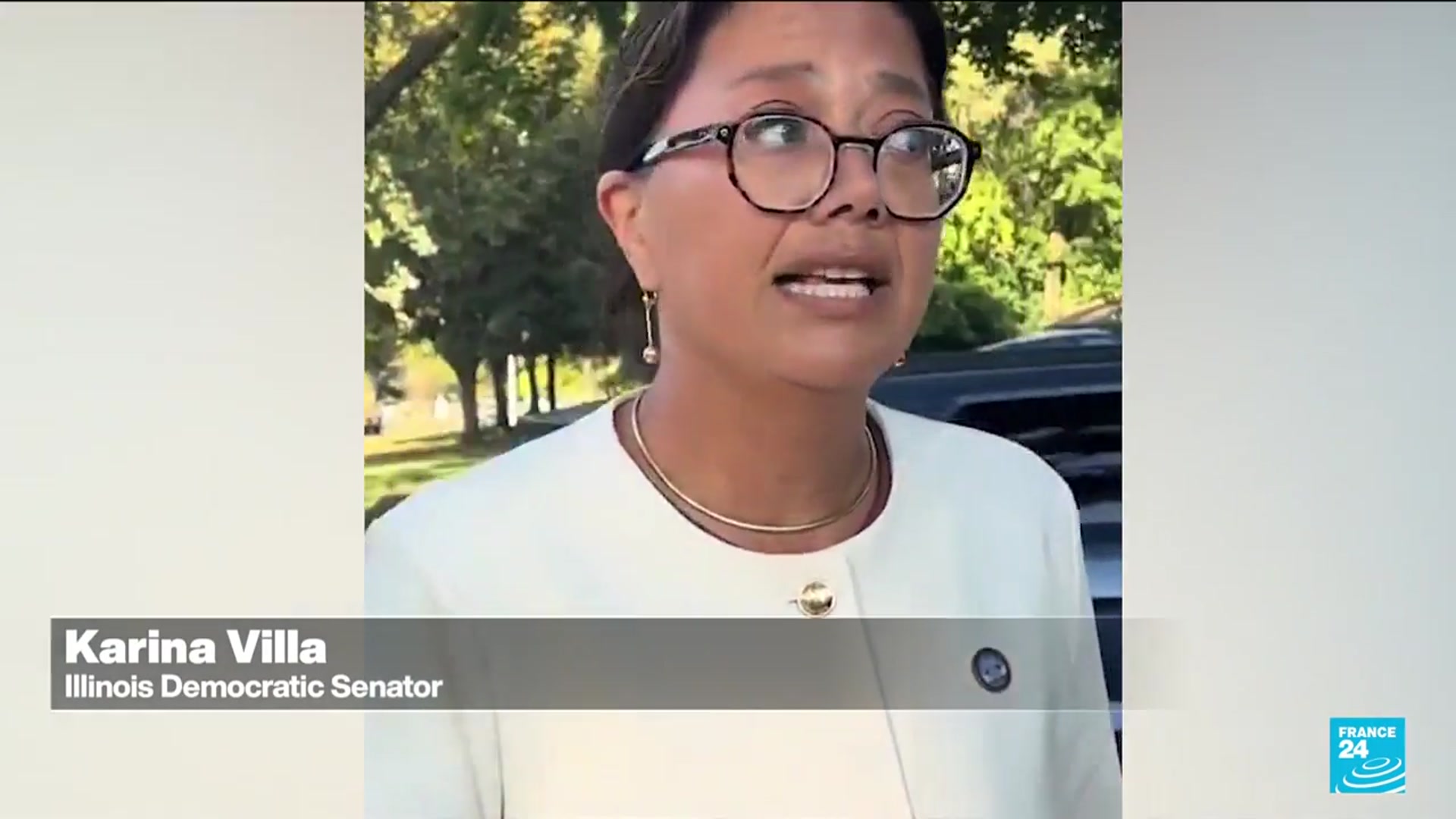 'Video thumbnail for USA: An Illinois senator goes viral after confronting masked ICE agents'