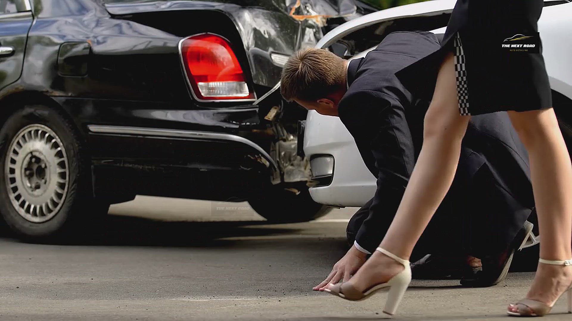 'Video thumbnail for How To Fix Your Tire When You Hit A Curb'