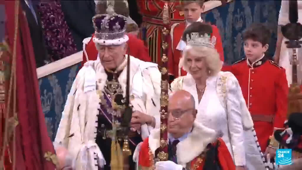 Video thumbnail for UK PM Starmer clings on as leadership talk overshadows king's speech