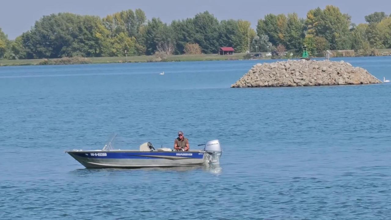 Video thumbnail for Slovakia: Danube Hits Record Low Flow in Bratislava.
