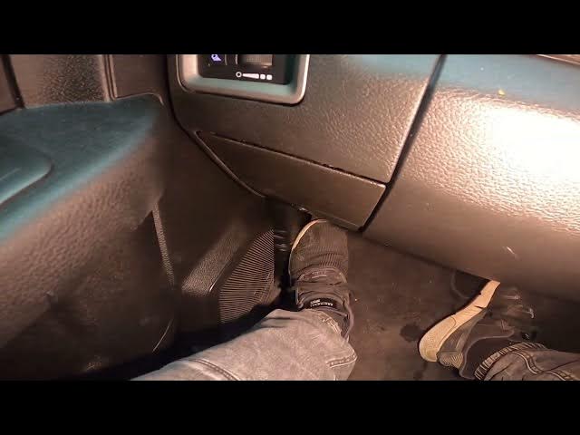 Video thumbnail for How to Enable or Disable Parking Brake in Dodge Ram 1500 II ( 2019 - now )