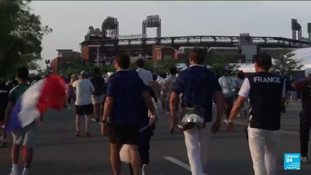 Video thumbnail for France beat Paraguay to reach World Cup quarter-finals