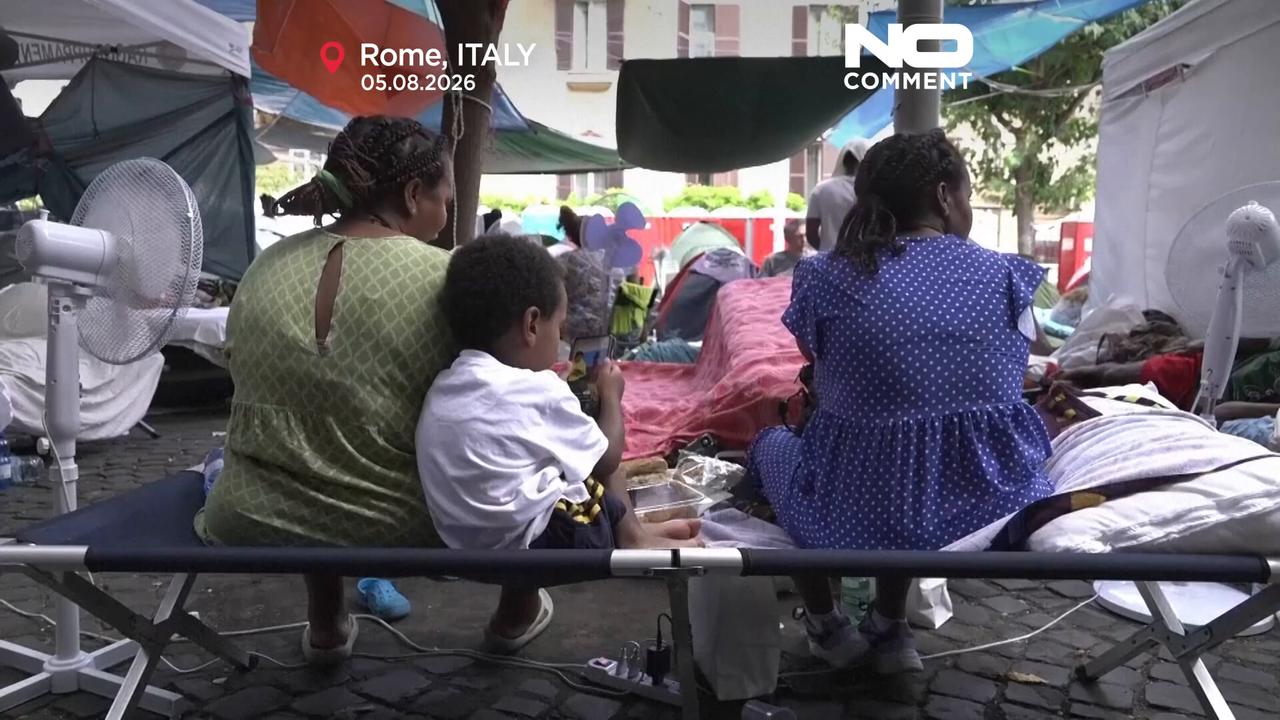 Video thumbnail for Rome's Spin Time residents sleep outside after fire, amid heatwave