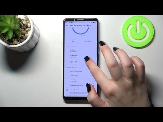 Video thumbnail for How to Check Total Screen Time on SONY Xperia 5 III - Digital Wellbeing