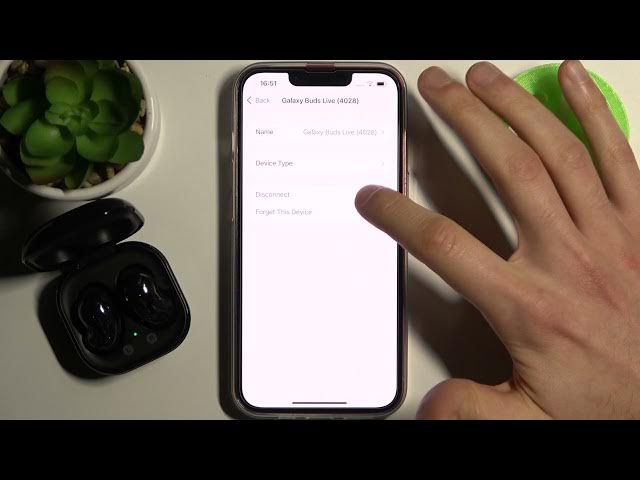 Video thumbnail for How to Connect Samsung Galaxy Buds Live with iPhone 13 - Pairing iOS with Bluetooth Devices