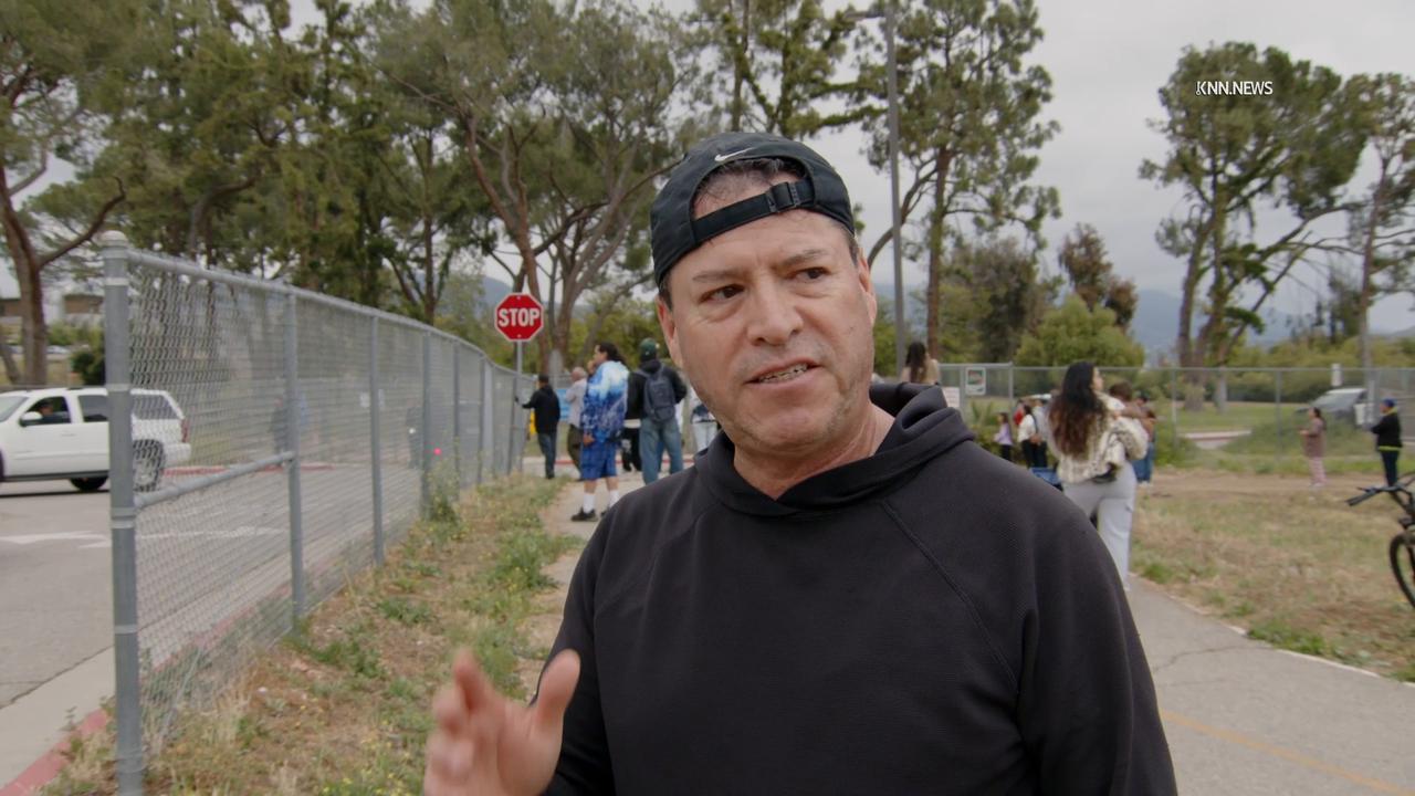 Video thumbnail for US, Los Angeles: Hansen Dam Bear In Tree Draws Crowd With Sound On Tape Part 3.