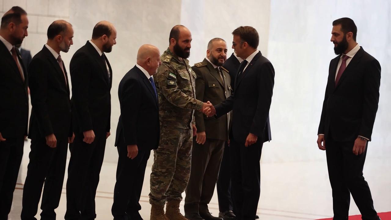 Video thumbnail for Syria: Macron meets Syrian President al-Sharaa in Damascus.