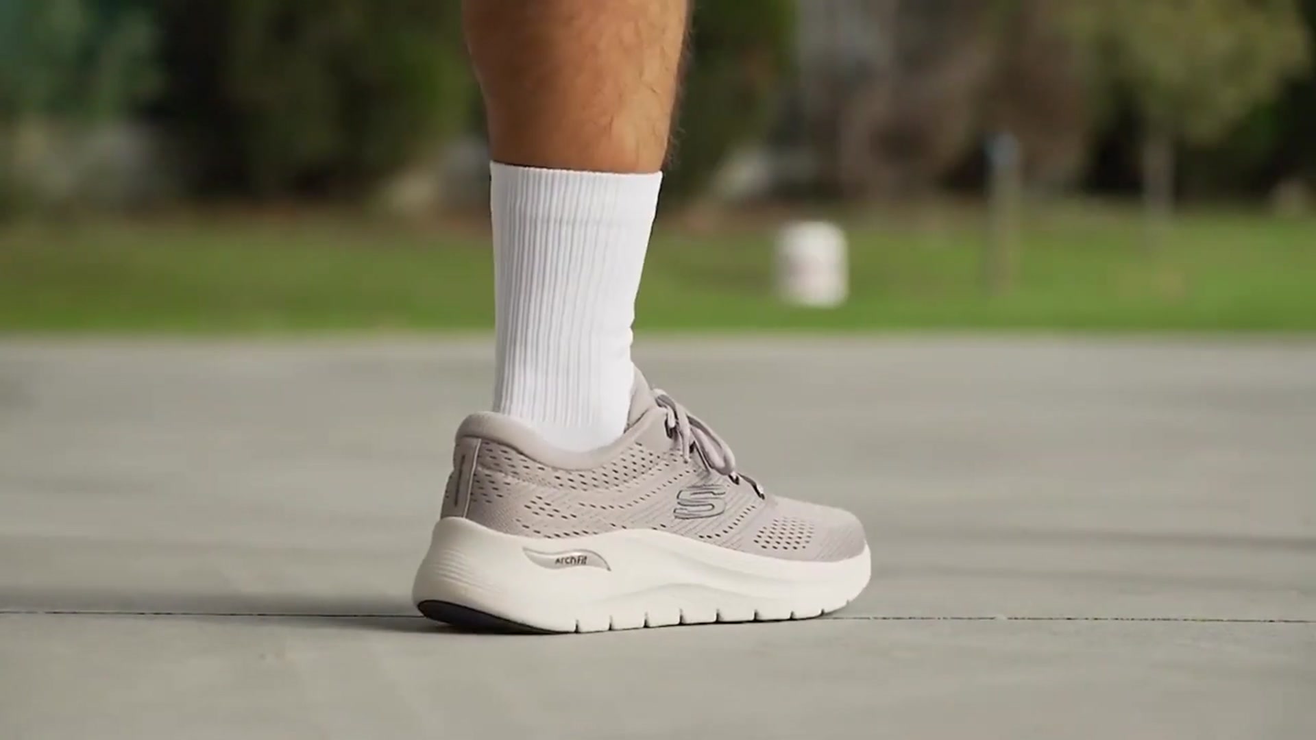 'Video thumbnail for These Are The Best Orthopedic Shoes In 2025'