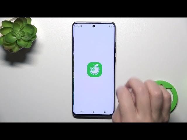 Video thumbnail for How to Install iPhone Keyboard on MOTOROLA Edge 40 Neo - Install Green Apple Keyboard App
