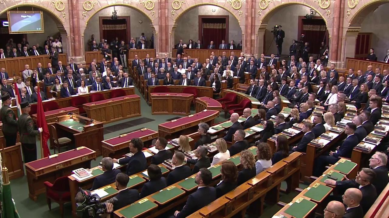 Video thumbnail for Hungary: Magyar sworn in as prime minister in Budapest.
