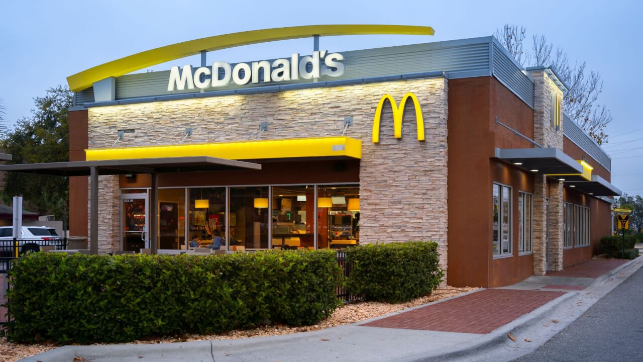 Video thumbnail for McDonald’s $3 meal deals aren't winning over enough customers