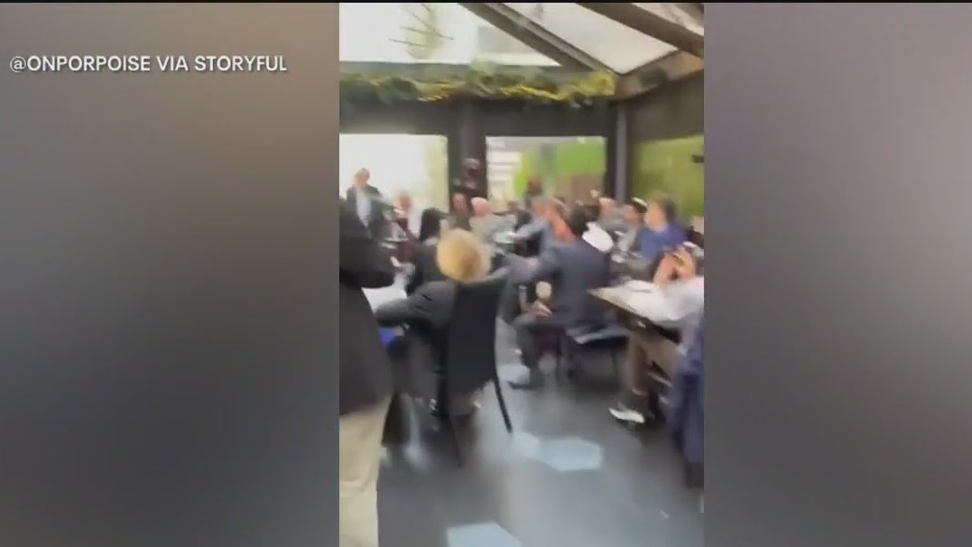 Video thumbnail for Anti-Israel protest outside NYC synagogue