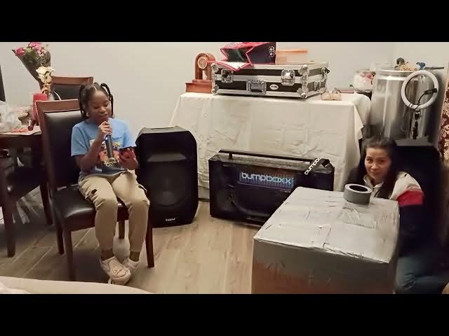 Video thumbnail for Rontryelle singing Alicia Keys ...girl on fire