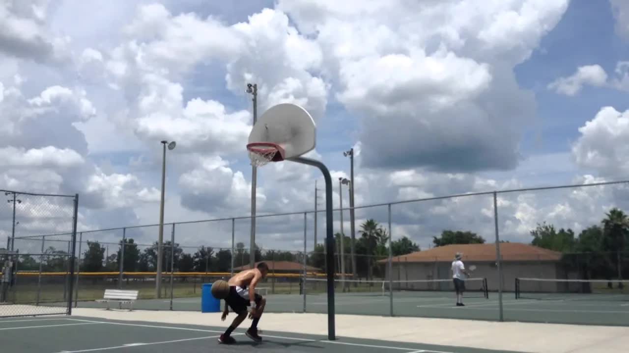 Video thumbnail for Nasty Session!! Head At Rim 9'10