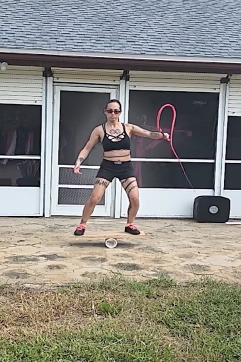 Video thumbnail for Most whip cracks whilst on a balance board in one minute - 196 by April Choi