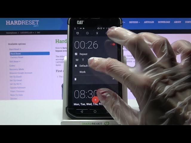Video thumbnail for How to Set Alarm Clock on CAT S40 – Add Reminder