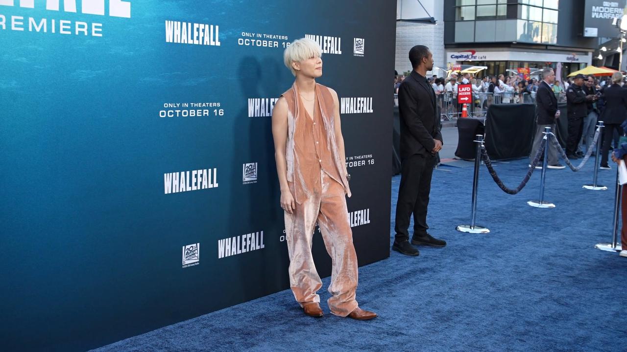 Video thumbnail for CA: 20th Century Studios' WHALEFALL World Premiere - Arrivals 2.