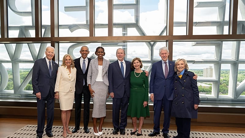 Video thumbnail for Former presidents join Obamas to open presidential museum in Chicago