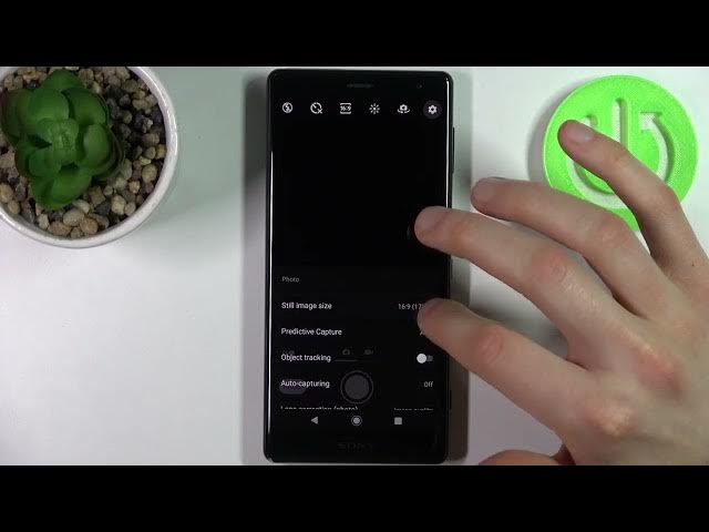Video thumbnail for How to Adjust Camera Aspect Ratio on SONY Xperia XZ2? - Open Camera Settings