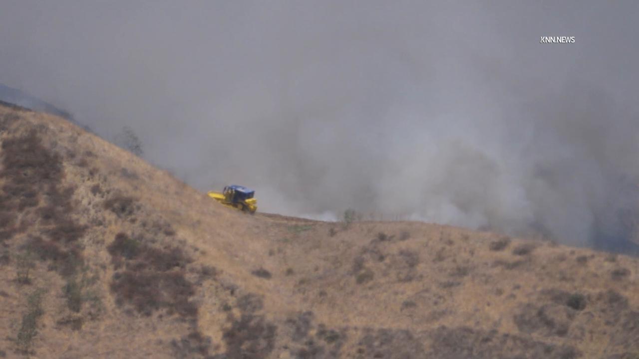 Video thumbnail for US, Los Angeles: Piru Holser Fire Triggers Evacuations near Lake Piru.