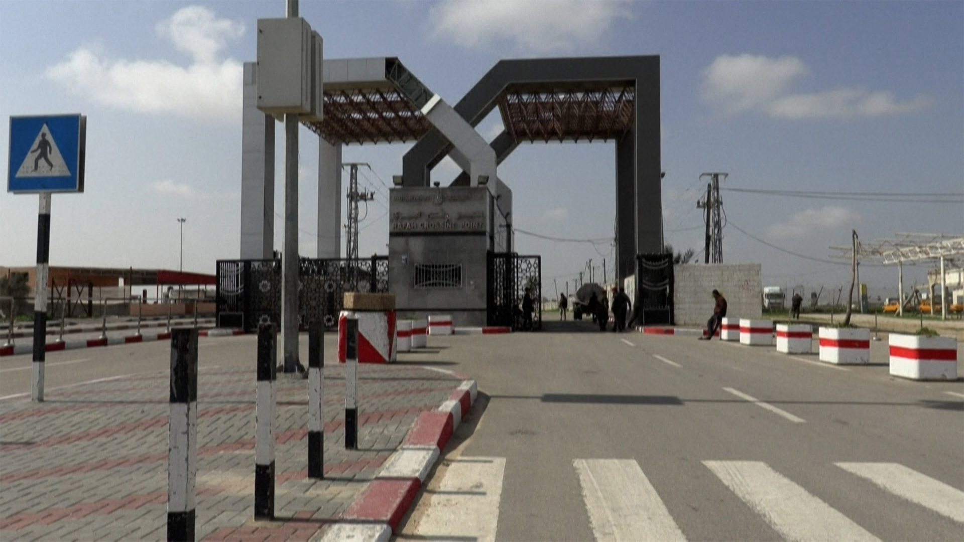 Video thumbnail for Gaza’s Rafah crossing to reopen when final Israeli body is returned