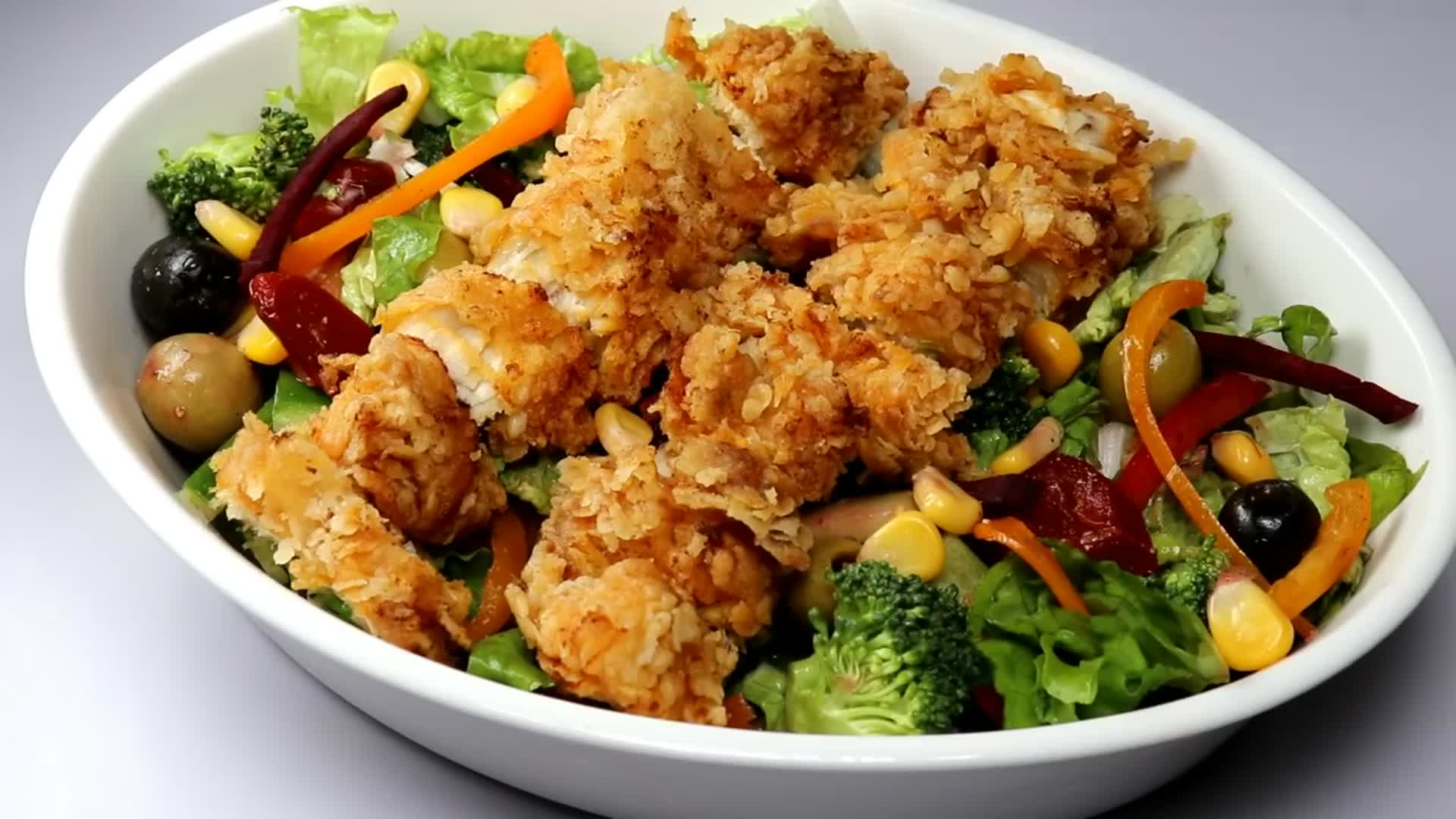 Video thumbnail for Zinger Salad Recipe