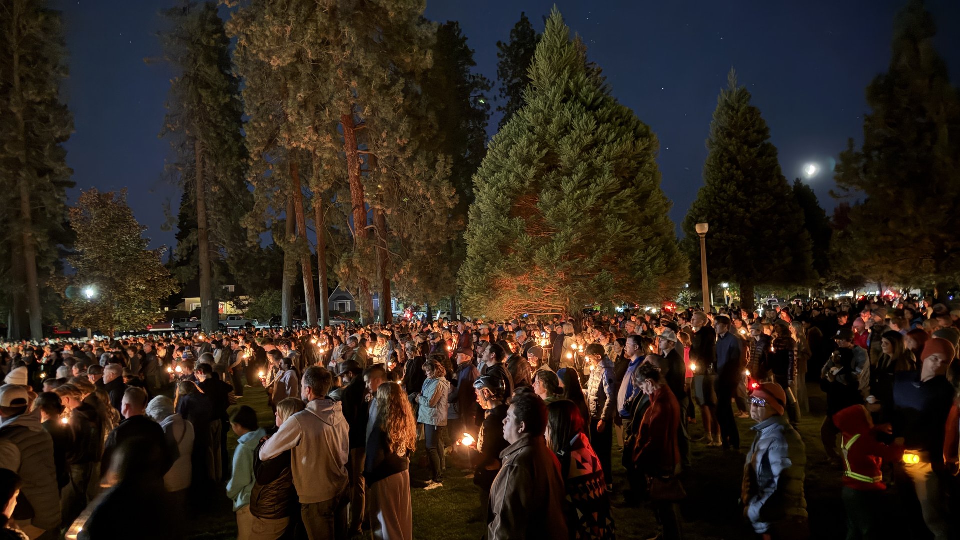 Video thumbnail for Bystander guns down suspected primary school shooter in Oregon