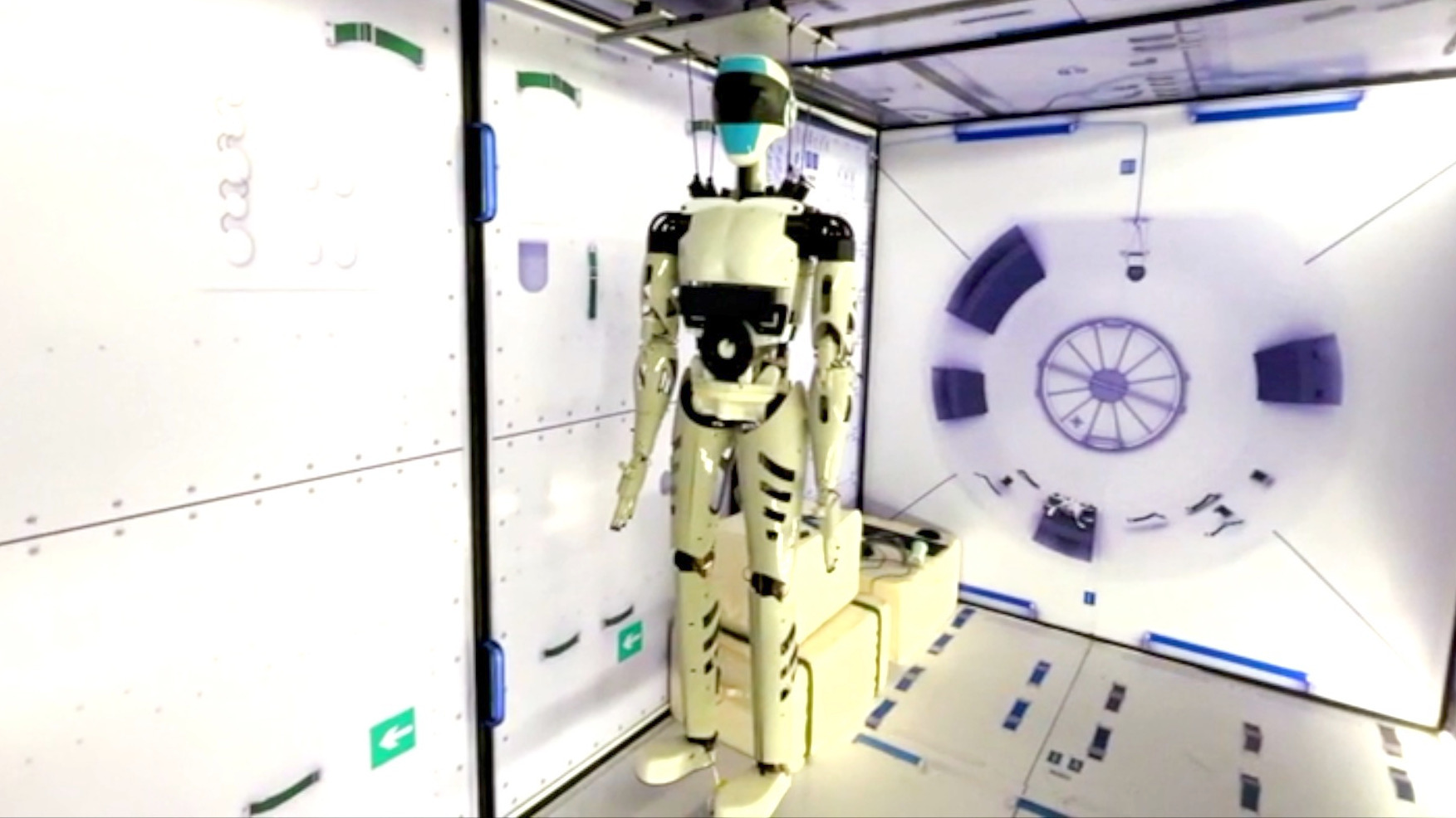 Video thumbnail for Chinese Firm Unveils Suite of In-Development Robot Astronauts