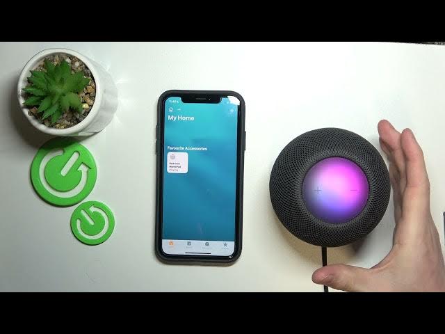 Video thumbnail for Set an Alarm with your voice on the Apple HomePod
