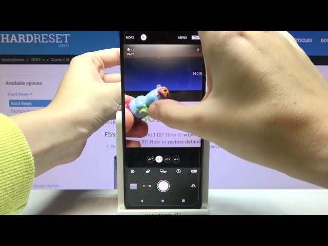 Video thumbnail for How to Adjust Touch Settings on SONY Xperia 1 III Camera Basic Mode