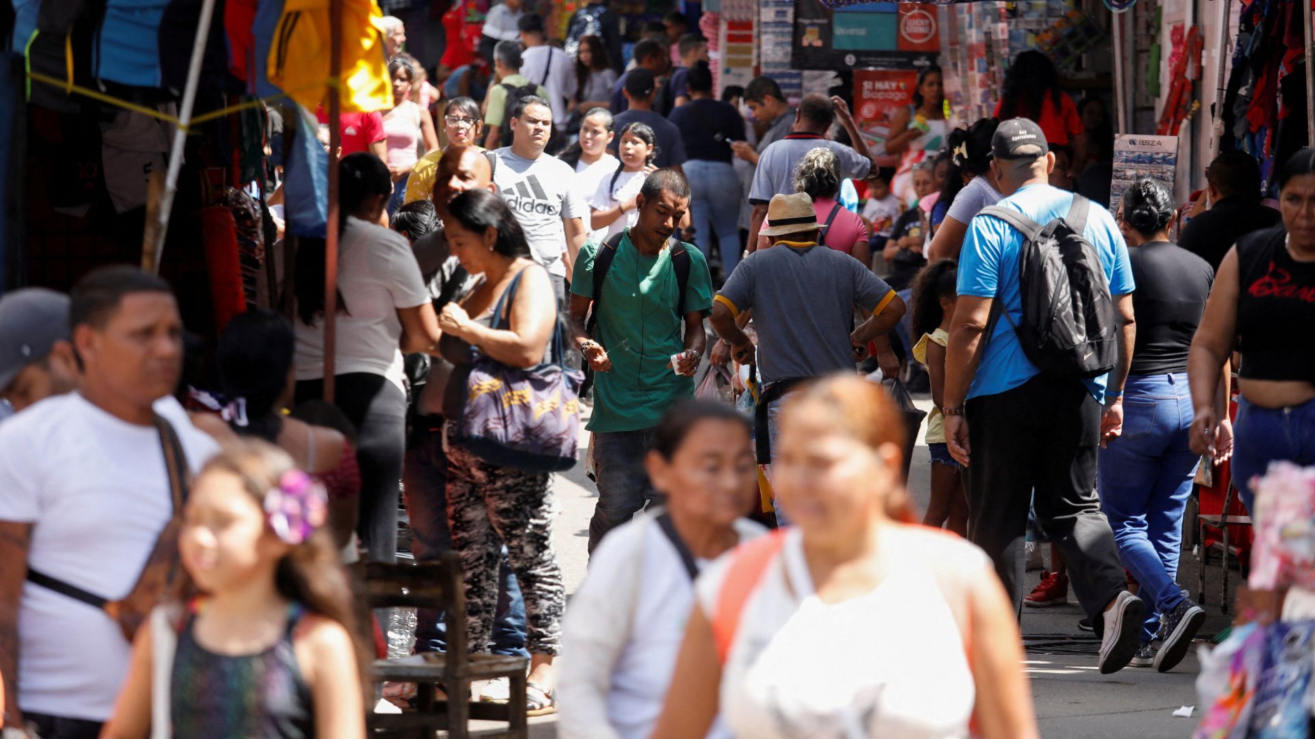Video thumbnail for Venezuelans hopeful for economic recovery after US capture of Maduro