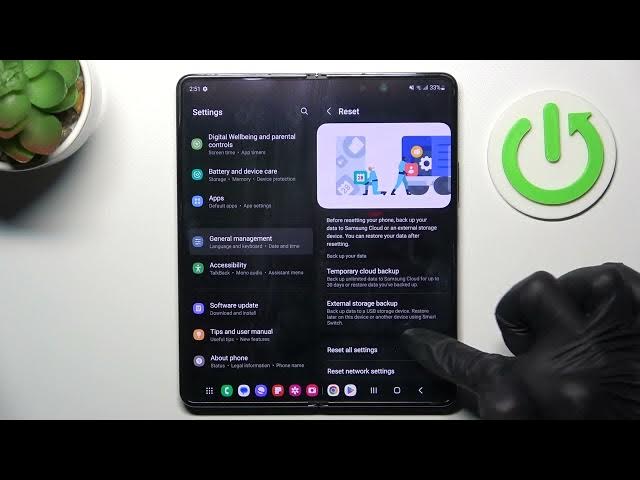 Video thumbnail for How to Reset Network Settings on Samsung Galaxy Z Fold5?