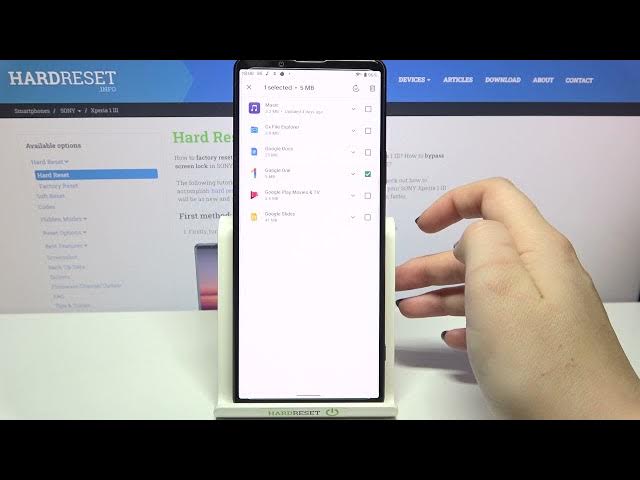 Video thumbnail for How to Update Apps on SONY Xperia 1 III – Install Latest App Version