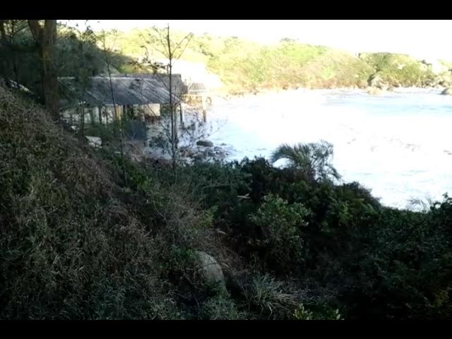 Video thumbnail for Praia da Vila - Ressaca forte - 28/10/2016