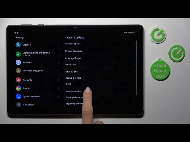 Video thumbnail for How to Activate Automatic Updates on HONOR Pad X8