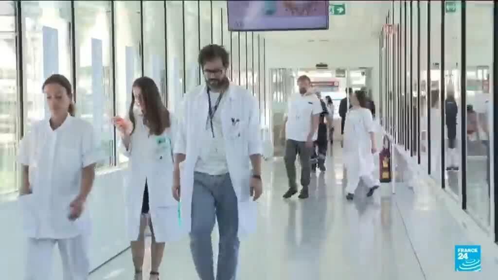 Video thumbnail for Swiss cast ballots on right-wing's bid to cap country's population at 10 million