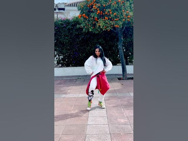 Video thumbnail for Jhamkudi re Jhamkudi practice ! #jhamkudi #garba #dance #bollywooddance