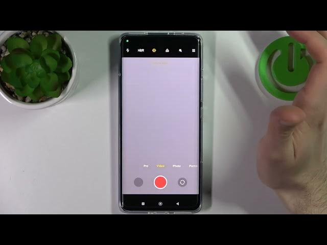 Video thumbnail for XIAOMI 12 Pro - How To Enable Video Stabilization