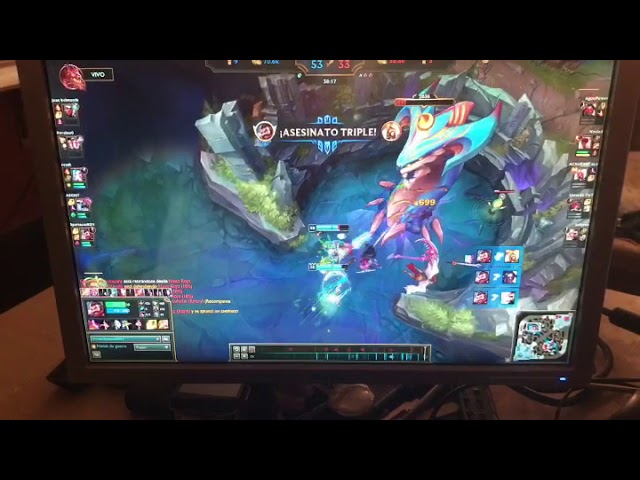 Video thumbnail for League of legends Graves Daño OP WTF😱😱 Robando Dragon