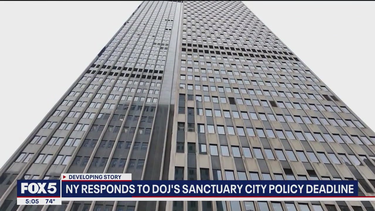 Video thumbnail for NY responds to DOJ's sanctuary city policy deadline