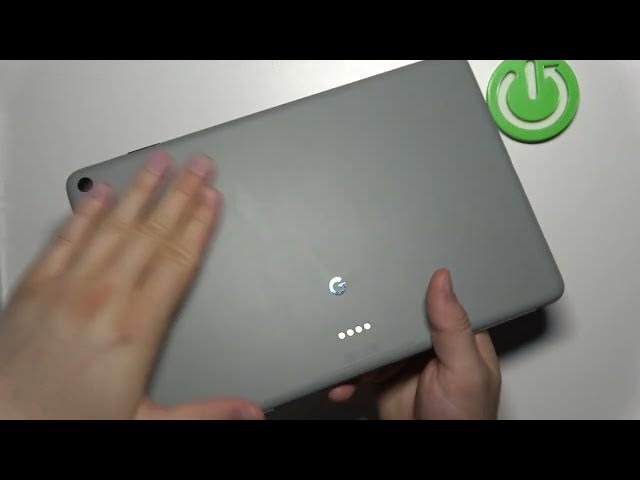 Video thumbnail for Does the GOOGLE Pixel Tablet Have a Glass Back? Let's See!