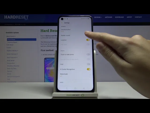 Video thumbnail for How to Manage Camera Shutter Sound in REALME Q2 – Find Camera Sound Feedback Options