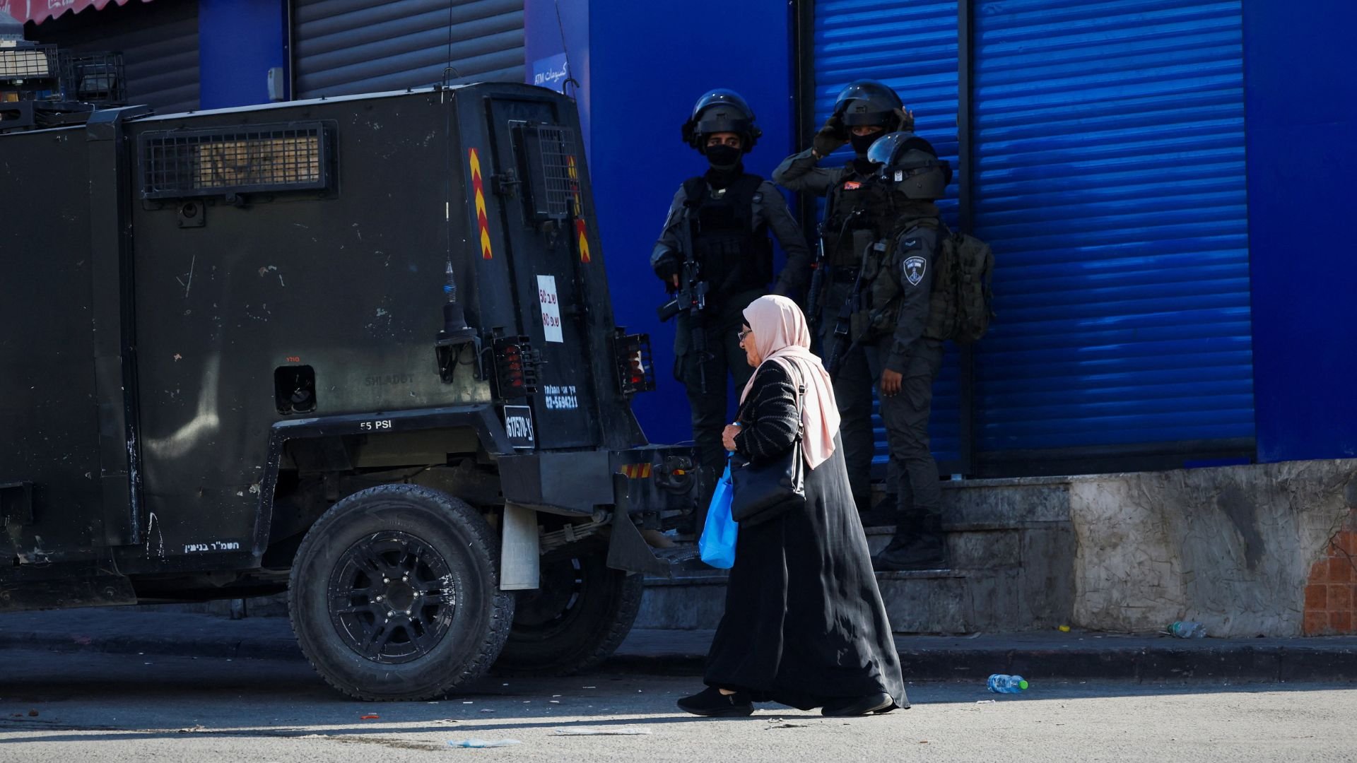 Video thumbnail for Qalandia camp raid raises fears of mass displacement and demolitions