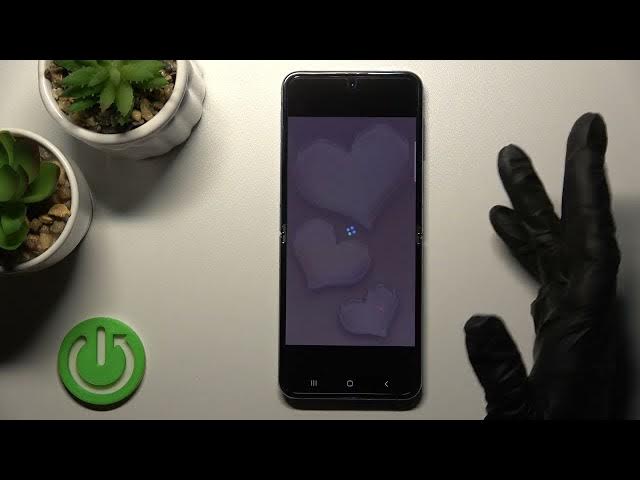 Video thumbnail for How to Change Lock Screen Wallpaper on Samsung Galaxy Z Flip4 - Set Up Wallpaper