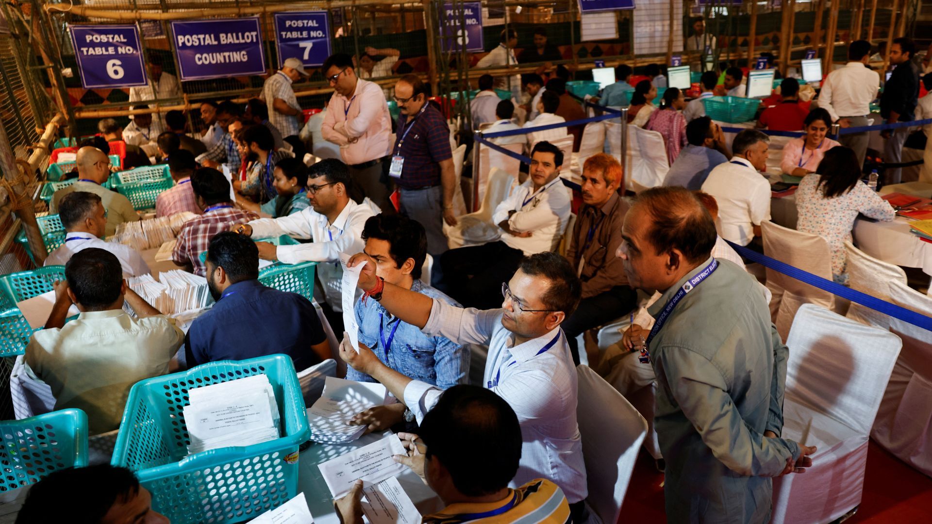 Video thumbnail for Vote counting underway in India as key state polls test Modi’s BJP